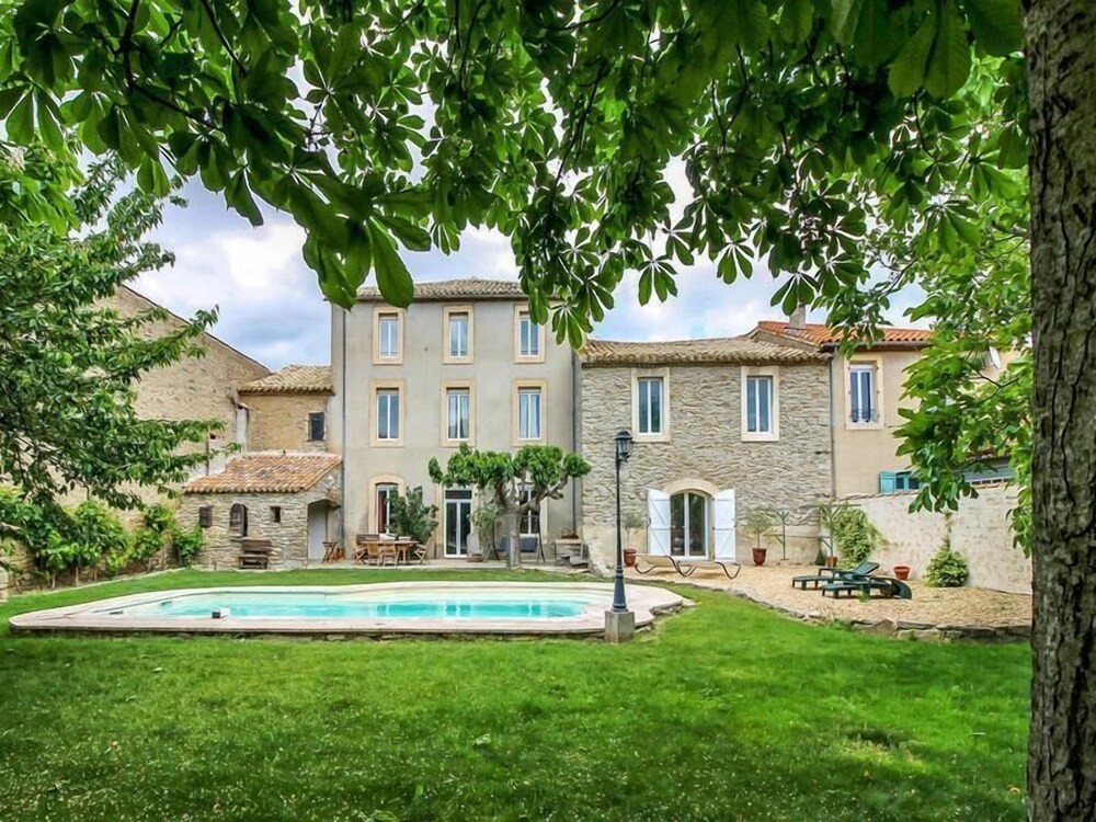 Olonzac Centre, Chambre d'Hôtes à Olonzac