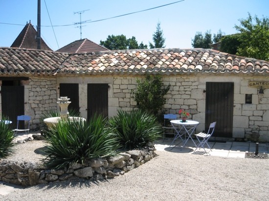 Domaine de Cantecor, Chambre d'Hôtes à Montpezat-de-Quercy