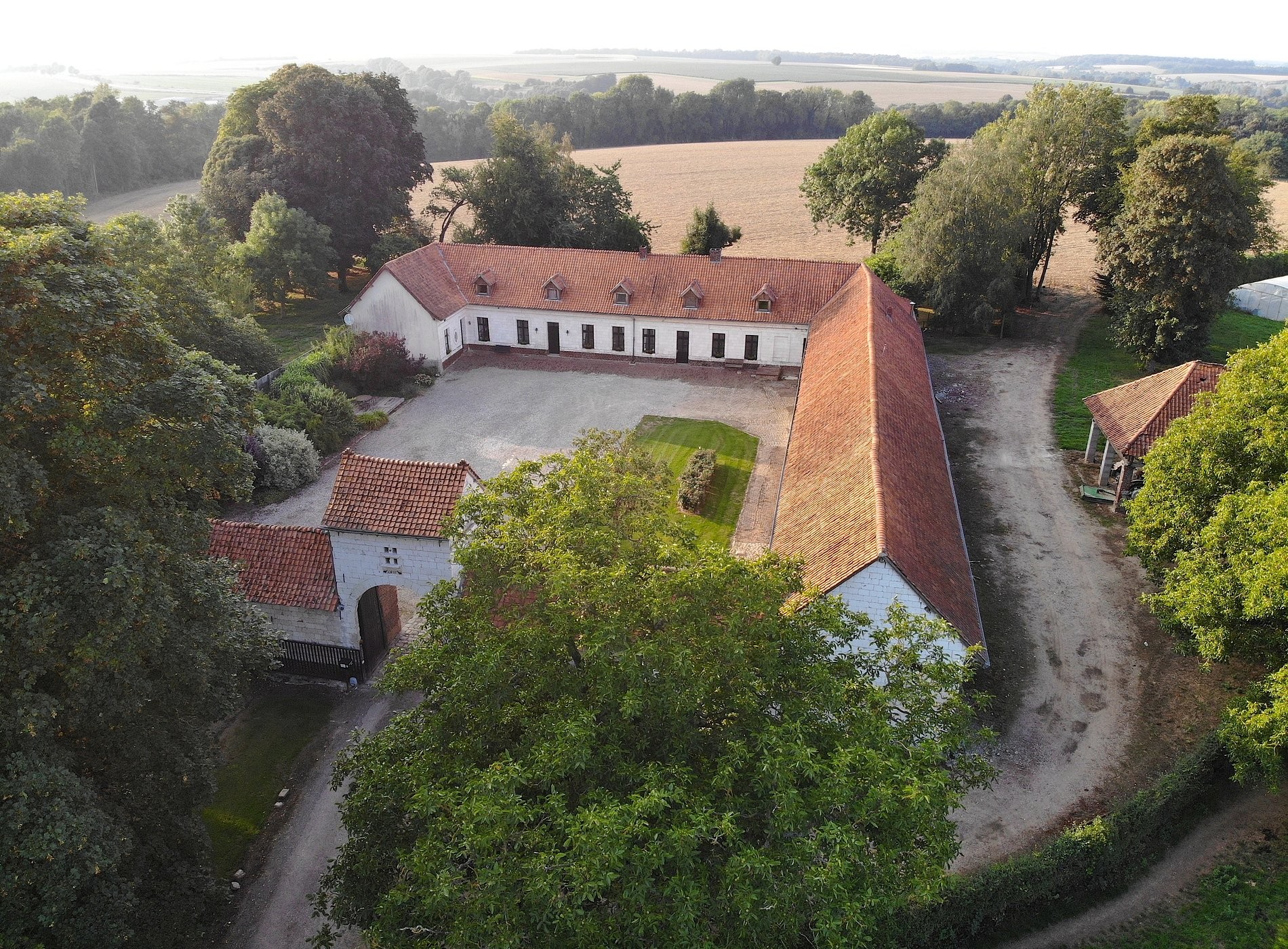 FERME DU BOIS QUESNOY, Chambre d'Hôtes à Ramecourt
