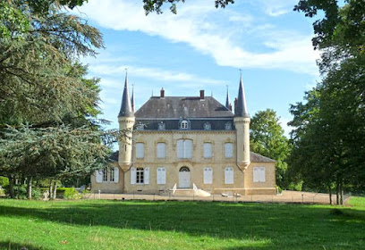 Chateau Le Plessis, Chambre D'hôtes à Sémelay