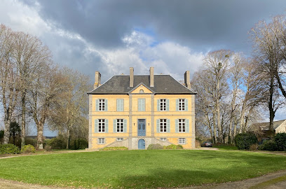 Château Des Portes, Chambre D'hôtes à Noyal