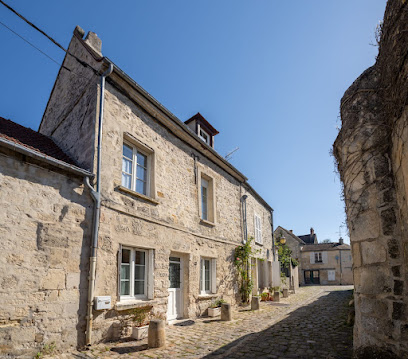 Plumes Et Clochers, Maison D'hôtes à Senlis