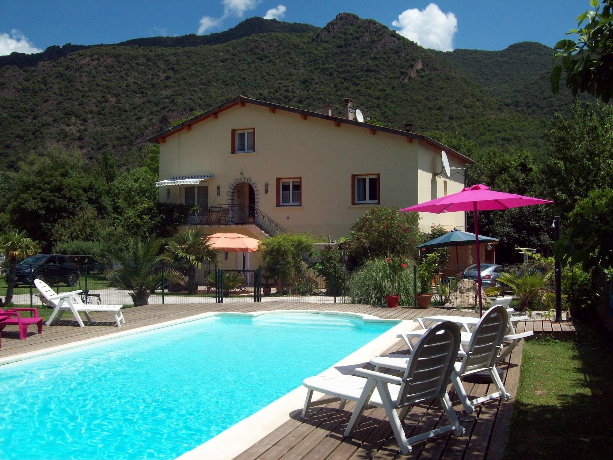 La Riviere Lune Chambre D'Hote, Chambre d'Hôtes à Belvianes-et-Cavirac
