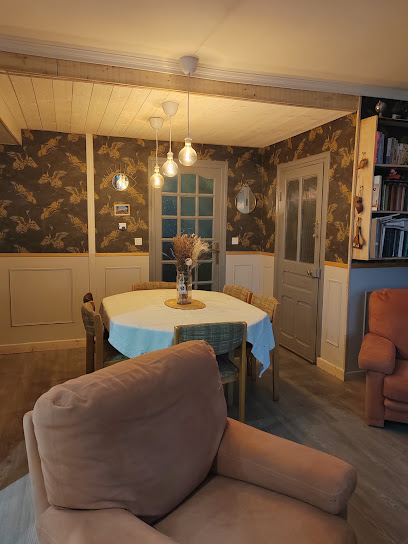 Gite De La Croix Du Planet, Location De Vacances à Laussonne