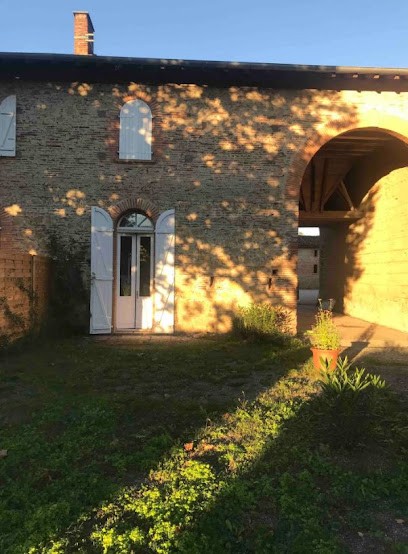 Gite du Porche, Location de Vacances à Montesquieu-Volvestre