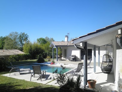 Villa Colline Aux Bambous, Location de Vacances à Pey