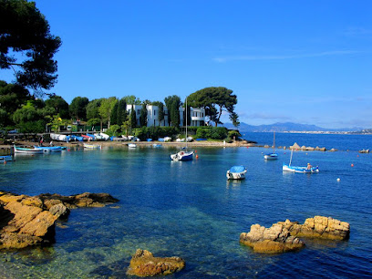 Top-Of-Range Appartment Of 90M2 & 20M2 Of Sunny Terrace, 2Min From Sea, Location De Vacances à Antibes