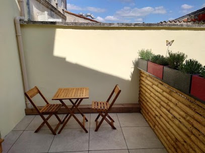 La familia residence, Location de Vacances à Jonzac