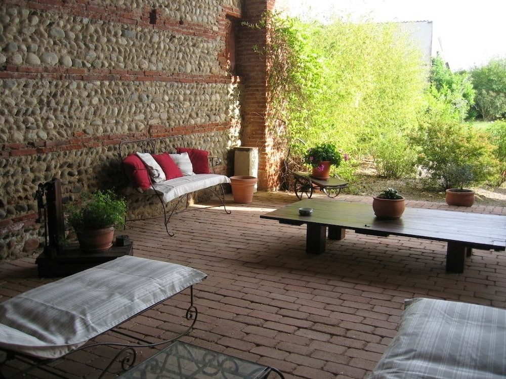 Terre de Garance, Chambre d'Hôtes à Lagardelle-sur-Lèze