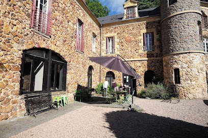Castel Des Cèdres, Chambre d'Hôtes à Saint-Honoré-les-Bains