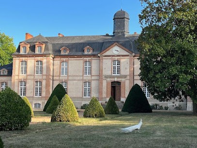 Château de Lauresse: Chambre d'hôtes de luxe au Mans, avec piscine, spa, sauna et hammam et salle de réception, Sarthe, Chambre d'Hôtes à Lombron