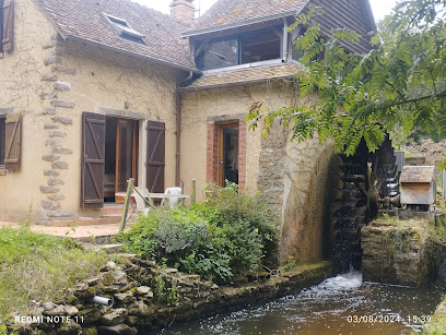 Gite Du Moulin De Champion Chambre D'hôtes à Challes