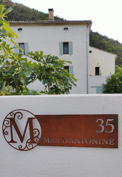 Le Mas D'antonine, Chambre D'hôtes aux Pilles