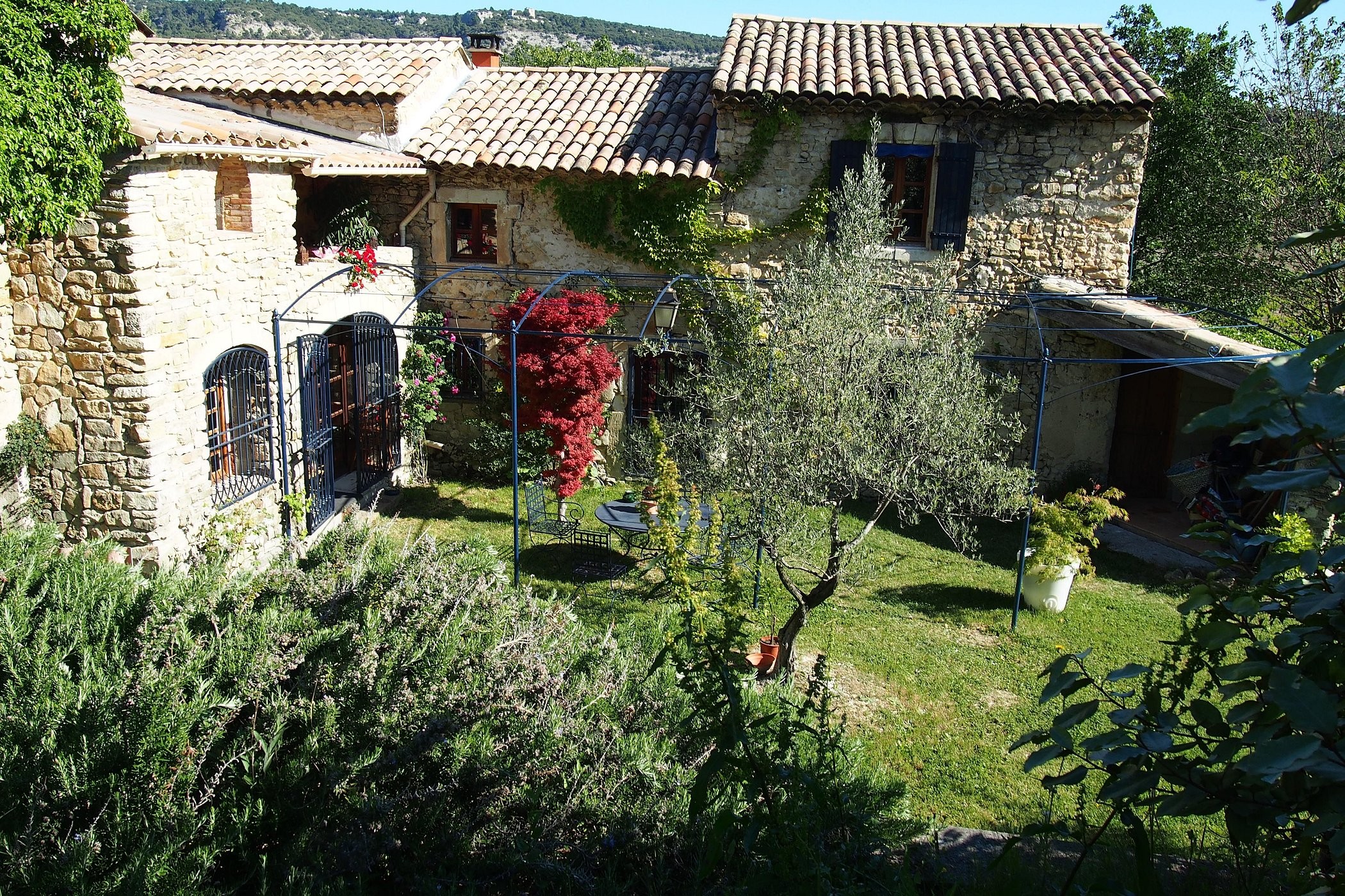 Domaine Des Vieux Chenes, Chambre d'Hôtes à Bollène