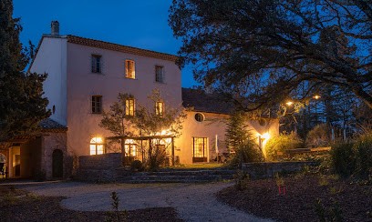 Peyrassol La Bastide De La Rouvière - Chambres D'hôtes Vignoble En Plein Coeur Du Var, Chambre d'Hôtes à Flassans-sur-Issole