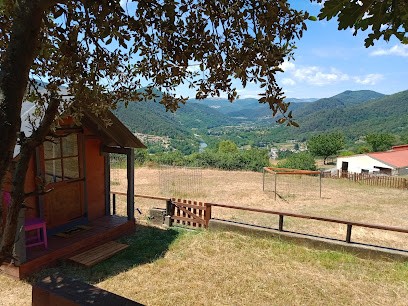 Les Cabanes Du Cros, Chambre d'Hôtes à Saint-Fortunat-sur-Eyrieux