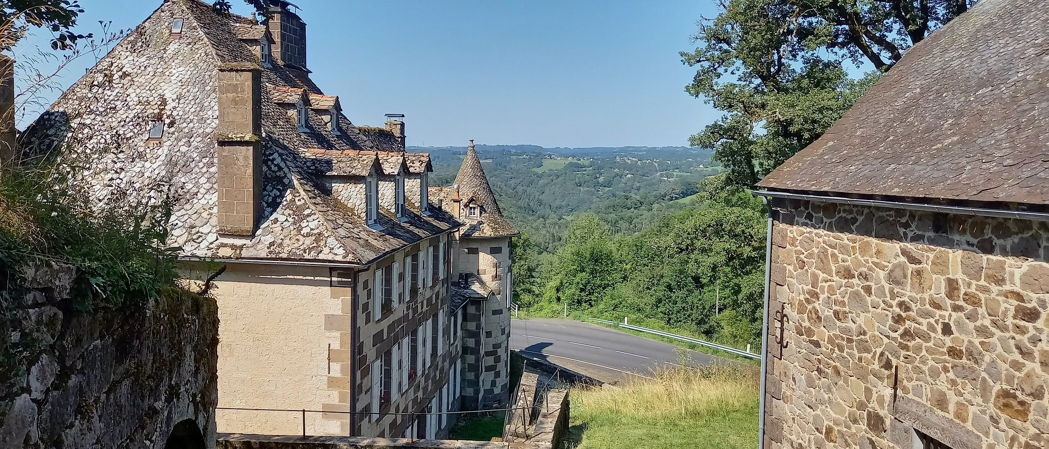 Château de Courbelimagne, Chambre d'Hôtes à Raulhac