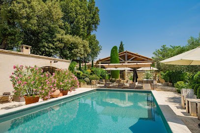 Domaine Les Roullets, Chambre d'Hôtes à Oppède