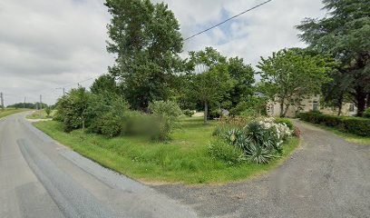 Savarit Louis-Joseph Eveline, Chambre d'Hôtes à Soubran