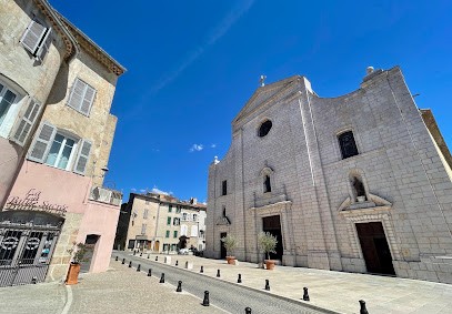 Maison De Nature, Lorgues, Location de Vacances à Lorgues
