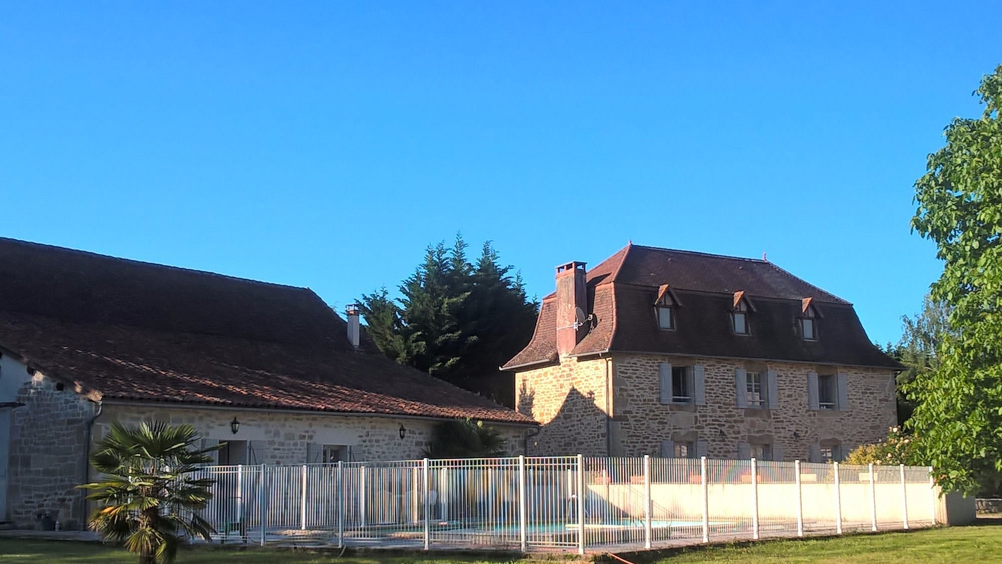 Domaine De L'asenon, Chambre d'Hôtes à Causse-et-Diège