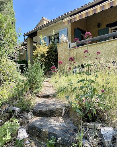 Mas Pinède et Pierre, Chambre d'Hôtes à Saint-Julien-de-Peyrolas