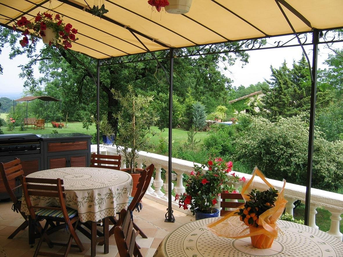 LA MAISON JAUNE, Chambre d'Hôtes à Réalville