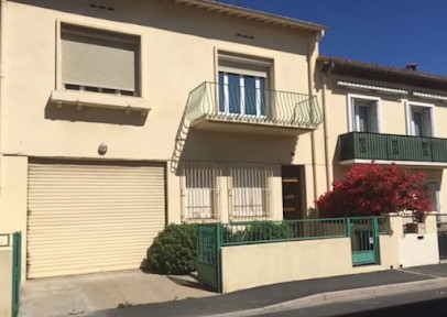 Palais des Congrès: location saisonnière 10 personnes maison de vacances calme groupes Perpignan, Location de Vacances à Perpignan