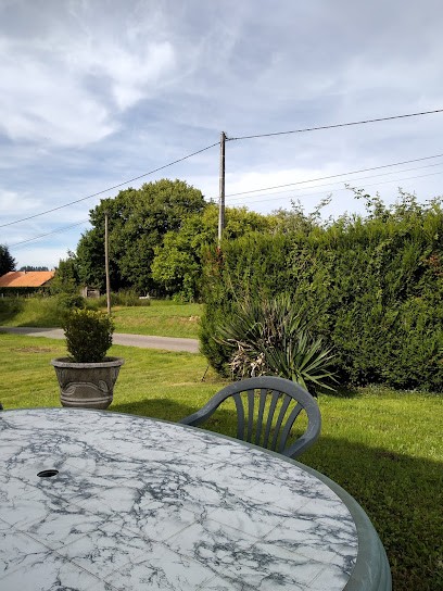 Petit Coin pres du Moulin, Chambre d'Hôtes à Oradour-sur-Glane