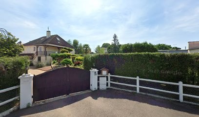Le Clos des Lilas Paray le Monial, Chambre d'Hôtes à Paray-le-Monial