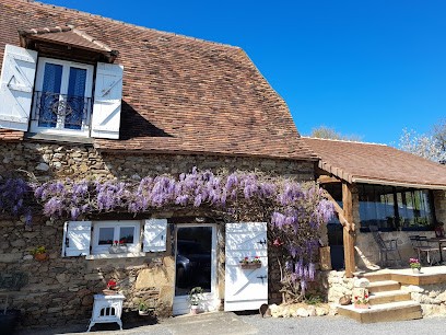 La Dame Blanche Dordogne Chambre D’hôtes, Chambre d'Hôtes à Génis