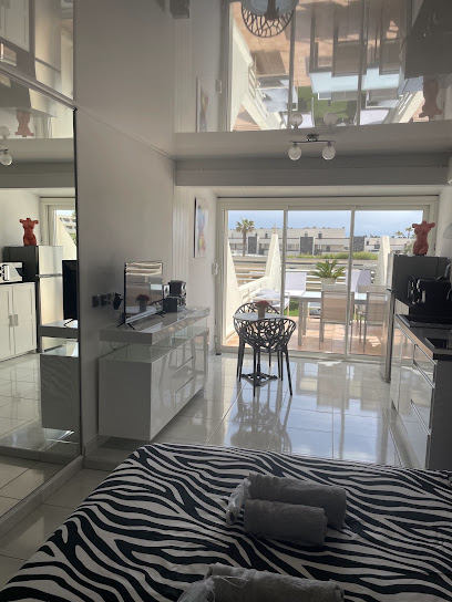 The Naturist Glamour Suite Location De Vacances à Agde