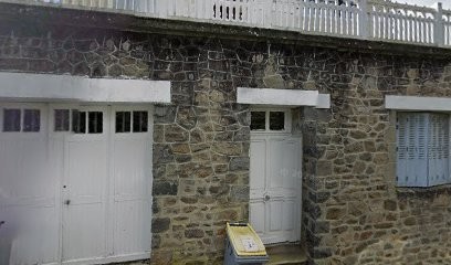 Villa Castel Marie Louise, Chambre d'Hôtes à Néris-les-Bains