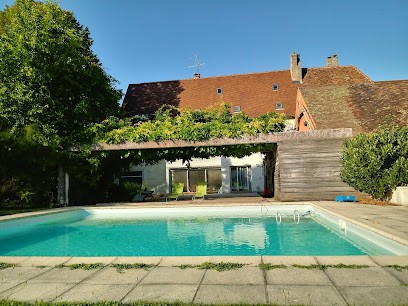 De Passage Chez Lili, Chambre d'Hôtes à Poligny