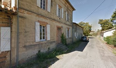 Nat Art, Maison d'Hôtes à Bérat