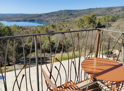 Maison Bellevue lac et verdon, Location de Vacances à Montagnac-Montpezat
