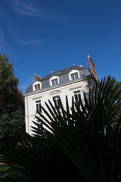 Domaine de la Belvaudière, Chambre d'Hôtes à Saint-Pavace