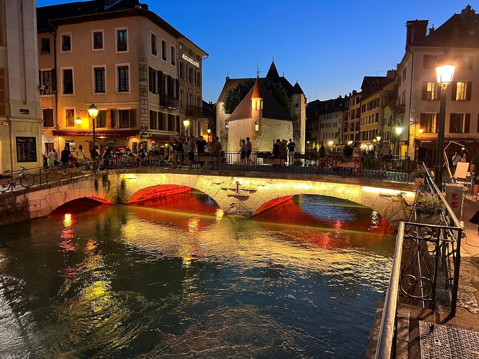 FalHappy House, Chambre d'Hôtes à Poisy
