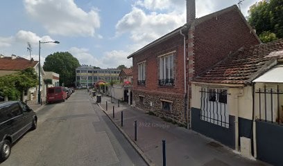Maison privée, Chambre d'Hôtes à Pantin